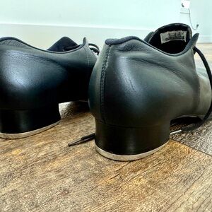 BLOCH adult tap shoes size 8.5 M